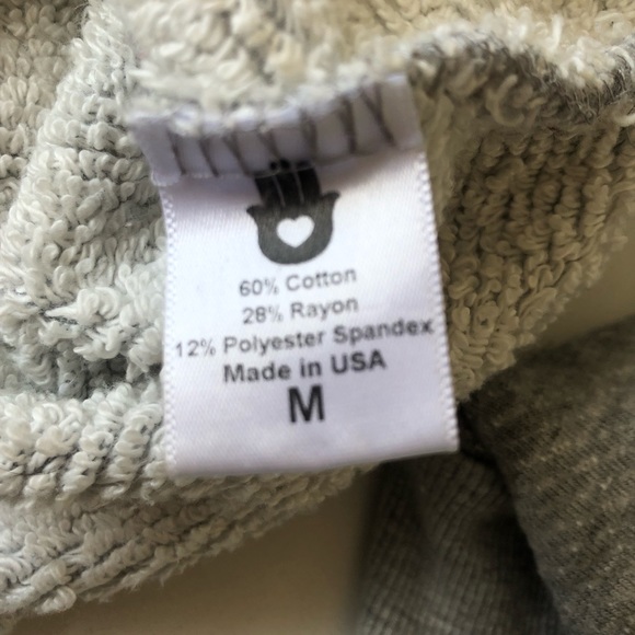 Spiritual Gangster off the shoulder crop sweater Medium - Picture 4 of 4